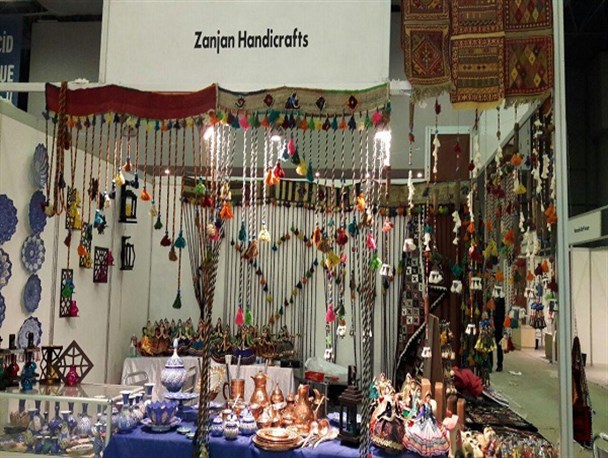 برپایی غرفه صنایع دستی زنجان در نمایشگاه استانبول ترکیه/نمایش چاقوی زنجان تا مس هزار ساله