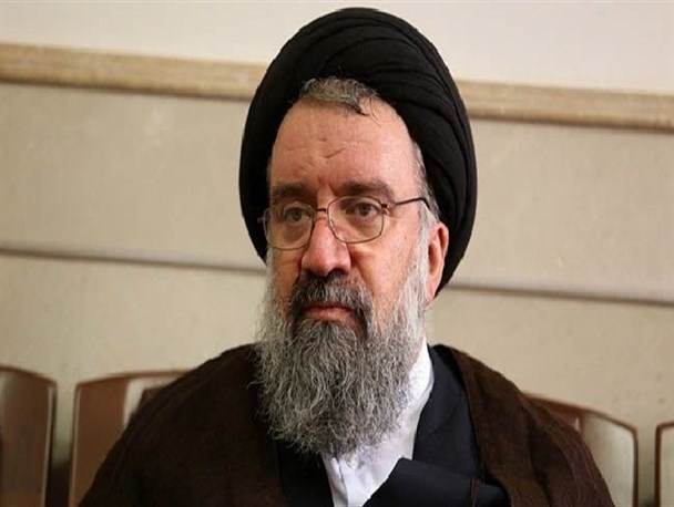 همه مسئولان نظام باید در مسئله حجاب احساس مسئولیت کنند/ از برخی مسائل سیاسی کشور بوی سکولاریسم به مشام می رسد