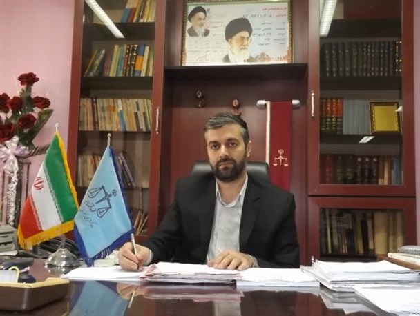 نباید عده ای به خاطر اتصال به کانونهای قدرت و ثروت در حاشیه امن بمانند
