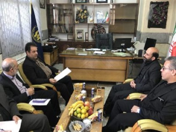 امضای تفاهم‌نامه همکاری میان دانشگاه آزاد ورامین و کمیته امداد (ره)