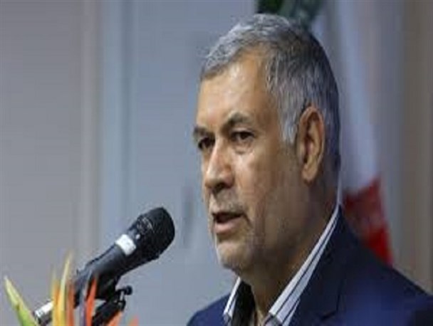پرداخت حقوق نجومی به برخی افراد خلاف قوانین مجلس است/ دولت باید به خانه ملت پاسخگو باشد