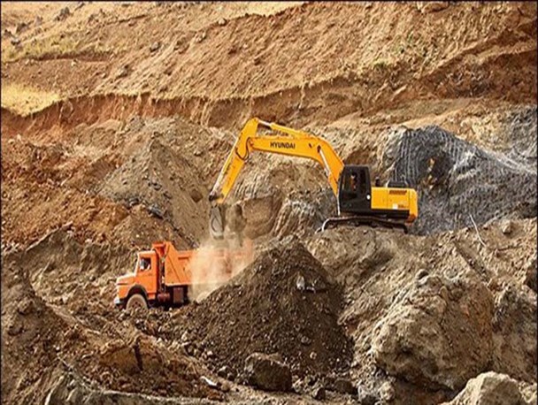 شهرستان رزن در ذخیره مواد معدنی رتبه اول استان را دارد
