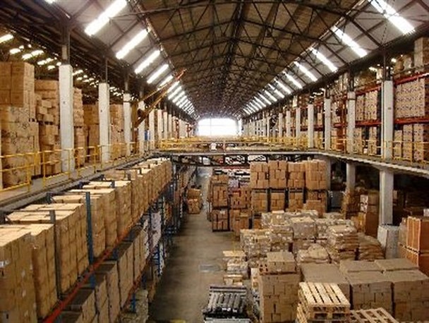 فروشگا‌ه‌های زنجیره‌ای؛ بستر احتکار قانونی/ تأخیر در قیمت‌گذاری‌ عامل افزایش ناگهانی نرخ کالاهاست