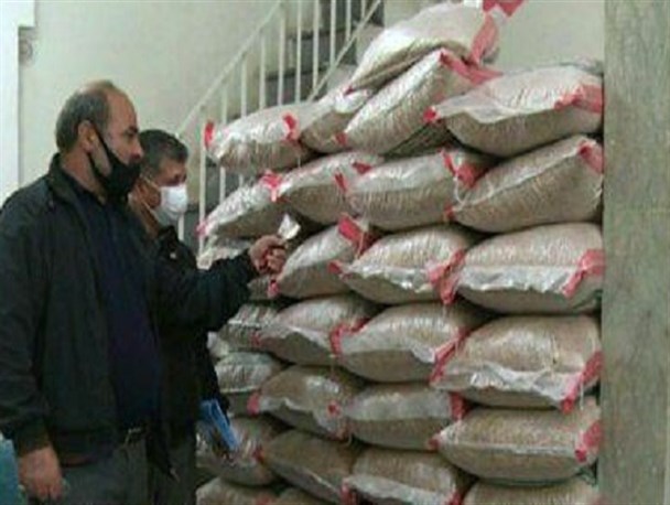 کشف و ضبط ۸۰ تن برنج و حبوبات احتکار شده در اردبیل+عکس