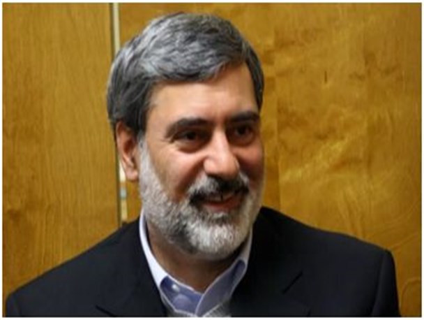 روحانی نمایِ ضد انقلاب سرانجام تغییر لباس داد