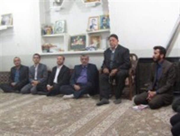 دیدار مسئولان آموزش و پرورش گلستان با خانواده شهیدان قاسمی +عکس