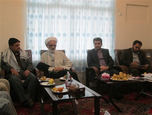 روسای دانشگاهها و اساتید بسیجی به دیدار امام جمعه کردکوی رفتند+تصاویر