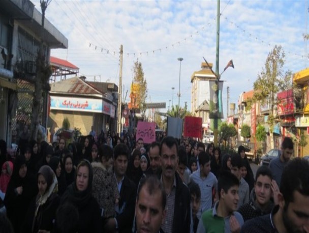 همایش پیاده روی خانوادگی در کوچصفهان برگزار شد+گزارش تصویری