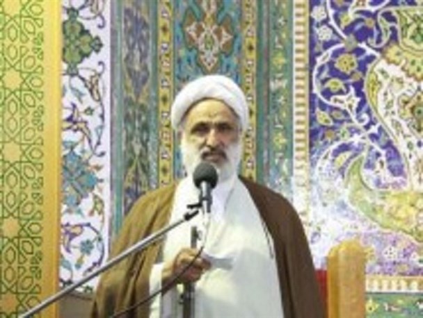 مکمل نفوذ یعنی متهم کردن افراد مومن و انقلابی به افراطی گری