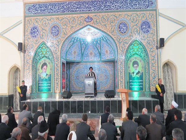 شهید مدرس اعتقاد داشت عزت از خداست و هر ملتی عزت  میخواهد باید دنبال خدا برود نه دنبال آمریکا