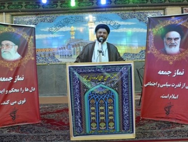 در نفوذ جریانی دشمن از راه دوستی و رفاقت وارد می شود
