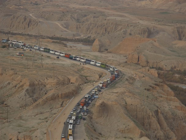 تصاویر هوایی/ ترافیک 8 کیلومتری در مهران