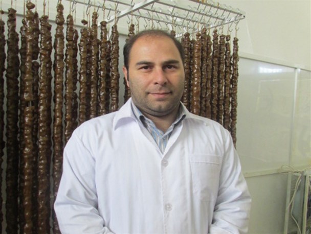 اشتغالزایی مستقیم برای ۱۱ نفر با ایجاد کارگاه تولید شیرینی سنتی/جوانان تلاش و ریسک پذیری داشته باشند