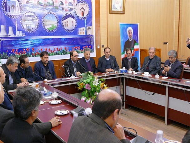 مدیرکل گمرک: رشد ۸ درصدی صادرات از گمرکات استان آذربایجان شرقی/نماینده بناب: تسهیل در امور گمرگ و صادرات مقدمه ای بر ایجاد اشتغال پایدار در استان