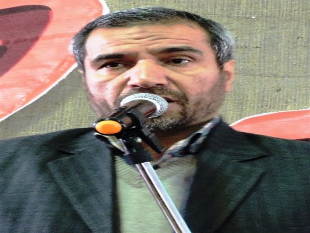 دشمن برنامه ریزی جدی بر روی فضای مجازی کرده است/ هر کس که دست دوستی به استکبار دهد؛ محکوم به شکست است