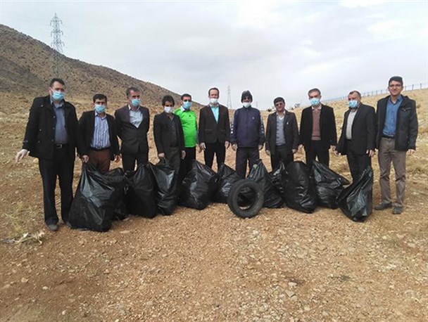 فرهنگیان شهرستان به داد طبیعت رسیدند