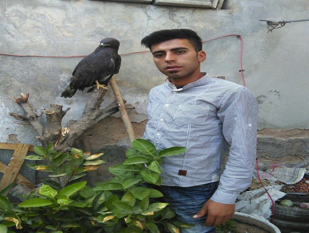 اقدام شایسته جوان نی ریزی در راستای کمک به زیست محیطی