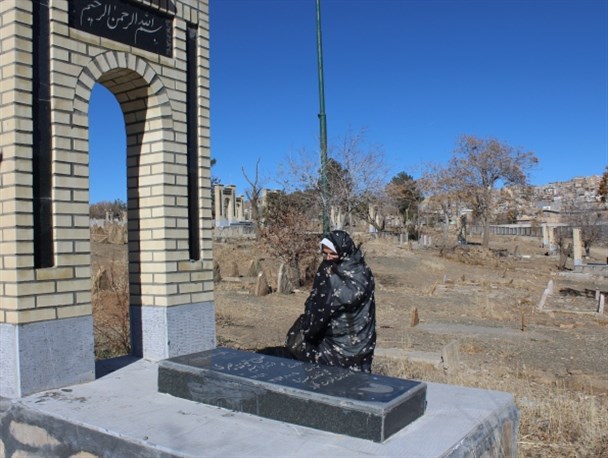 جرأت نزدیک شدن به مزار فرزند شهیدم را ندارم