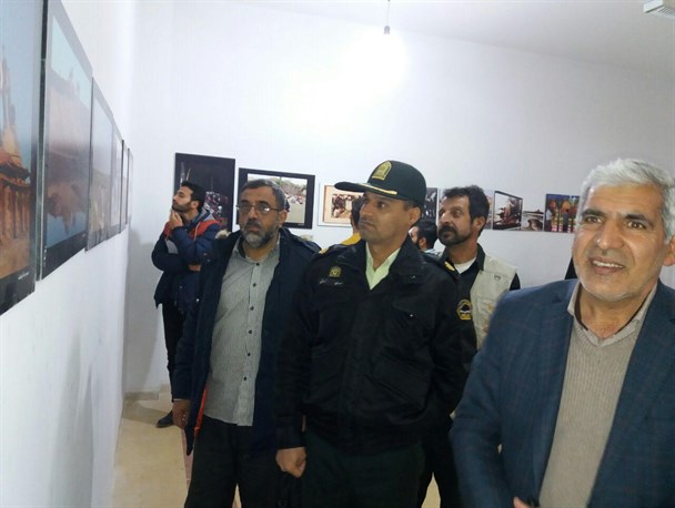 نمایشگاه عکس راهیان کربلا در نظرآباد افتتاح شد+عکس