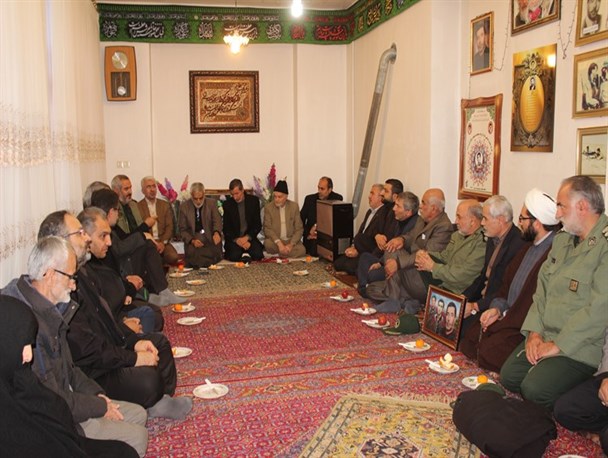 دیدار مسئولان استان با خانواده «شهید دیده بان»