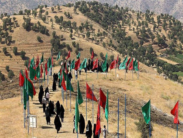 بازدید بیش از ۳۲ هزار زائر از مناطق عملیاتی غرب کشور