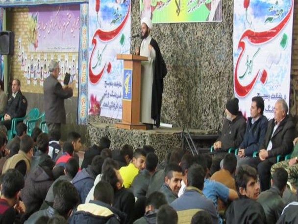 این حجم ناکارآمدی مسئولان برای مردم سؤال‌برانگیز است