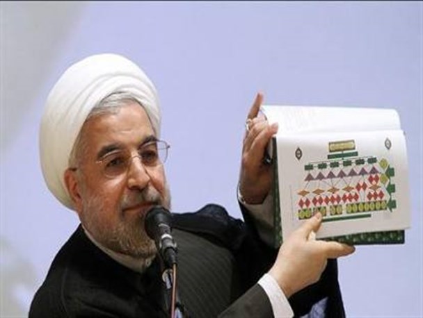 ارایه آمار دردی دوا نمی کند/ ثروتمندان روز به روز فربه تر و مستضعفان فقیرتر