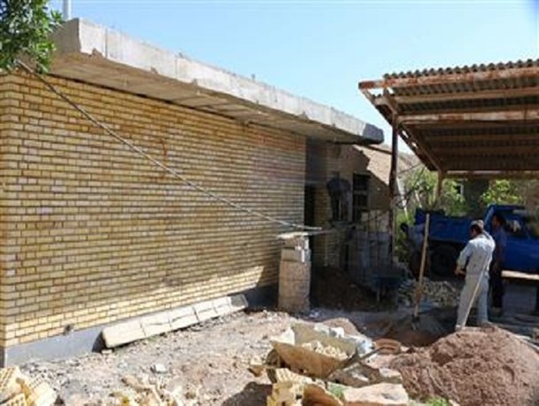 بهسازی دو ساختمان بهداشتی و درمانی در شوشتر آغاز شد
