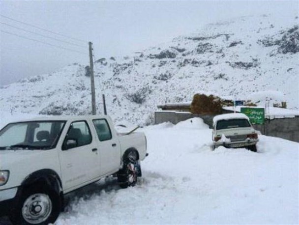 بیمار گرفتار شده در برف و کولاک، نجات یافت