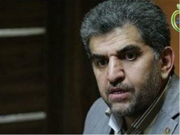 عطاری ها آبرو و اعتبار خودشان را زیر سؤال نبرند/ جامعه پزشکی به این راحتی ها نمی خواهد واقعیت های طب سنتی را بپذیرد