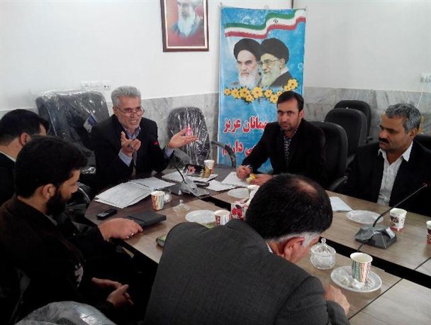تجمع پرچمداران بصیرت در خنجین /۹ دی تجلی وحدت و اتحاد ملت ایران است