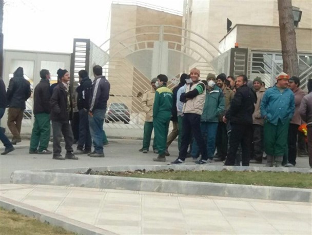 با تحریک مشکل حل نمی شود/مطالبات کارگران را با فروش املاک تسویه خواهیم کرد
