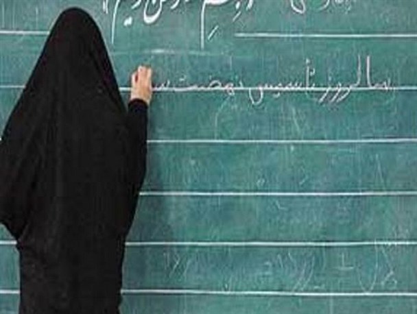 بی سوادان محض شهرستان فردوس زیر 200 نفر هستند/ دولت فکری به حال آینده مبهم آموزش دهنده ها کند