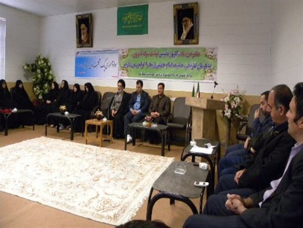 سواد لازمه استقلال هر ملت است/دیدار آموزش دهندگان اداره سواد آموزی خدابنده با امام جمعه قیدار+تصویر