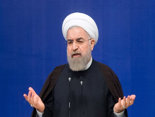 رییس جمهور شورای نگهبان را متهم به سیاسی کاری می کند/ صحبت های اخیر عارف ناشی از شکاف عمیق در اصلاحات است
