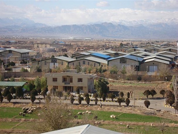 بلاتکلیفی 820هکتارزمین در شهرک صنعتی ضیاء آباد