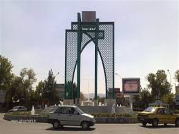 انتقال المان میدان امام خمینی(ره) قوچان به فاروج شایعه است