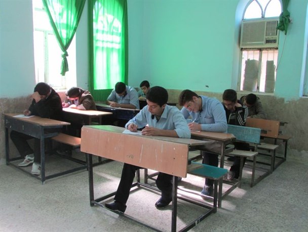 تکاپوی دانش آموزان گتوندی در امتحانات نوبت اول و حدس و گمانه زنی های نمرات امتحان
