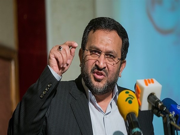 مقدم فر: خاطرات پراشکال برخی شخصیتها، مبنای تحریف تاریخ معاصر نشود