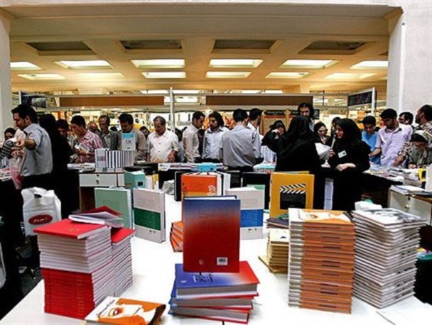 اقامه کتاب‌ زیر سقف مصلا/ کاشان باز هم نامزد «پایتخت کتاب» کشور شد