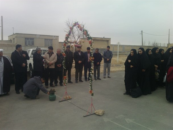 90 نفر از دختران دانش آموز سریش آبادی به مناطق عملیاتی جنوب اعزام شدند+تصاویر