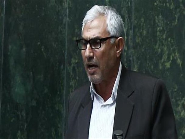 سکوت رئیس جمهور در برخورد با برادرش اشتباه است/ باید انقلاب را از لوث وجود مفسدان پاک کنیم