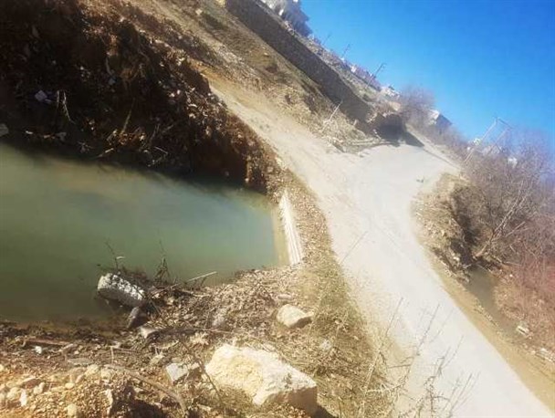 قطب گردشگری پایتخت طبیعت در حسرت یک جاده مناسب/انسداد پل ارتباطی روستای "دهنو" و خطراتی که روستانشینان را تهدید می کند+تصاویر