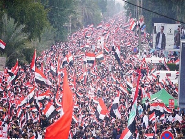 راهپیمایی عراق بی‌سابقه‌ترین اجتماع ضداستعماری در غرب آسیا بود/ اجماع ملی عراق برای نجات از چنگال آمریکا