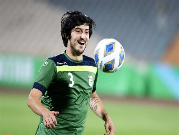 پی‌گیری جدی فدراسیون فوتبال برای حضور آزمون در اردوی تیم ملی/ مکاتبه با فیفا جهت برخورد با کارشکنی باشگاه روسی