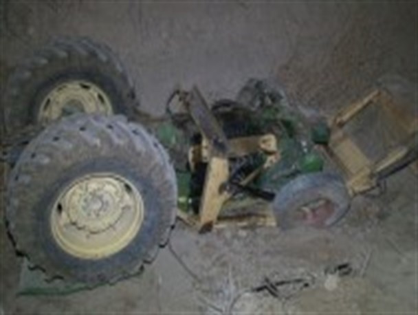 واژگونی تراکتور در کانال آب جان جوان ۲۸ ساله ورزنه ای را گرفت