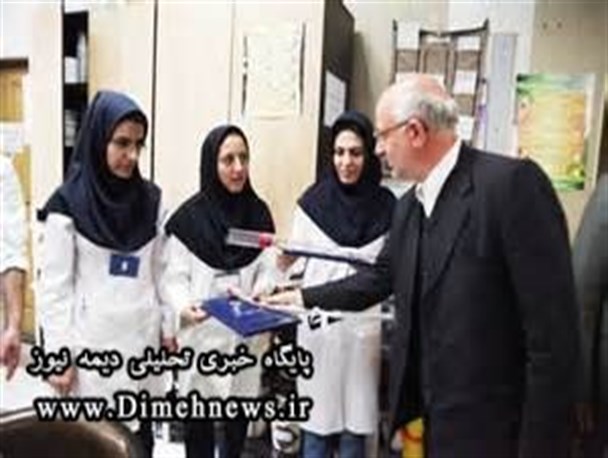 پرستاران نمونه شهرستان فیروزکوه تجلیل شدند