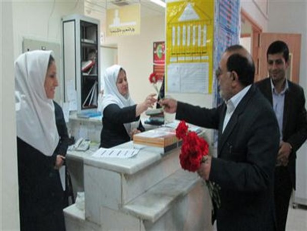تقدیر مسئولین از پرستاران بیمارستان امید شهرستان لالی + تصاویر