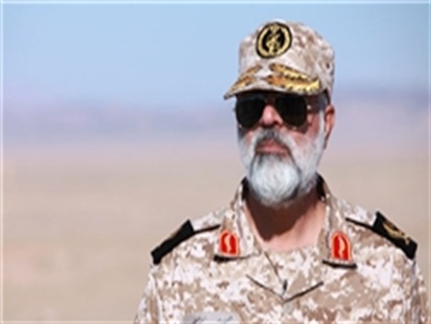 نیروی زمینی سپاه هر متجاوزی را به جای خود خواهد نشاند