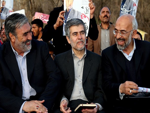 تجمع باشکوه ولایتمداران شیراز در بلوار چمران +تصاویر